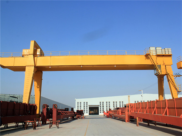 Give 25 ton double girder gantry crane