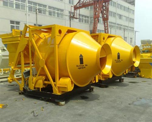 portable concrete mixer