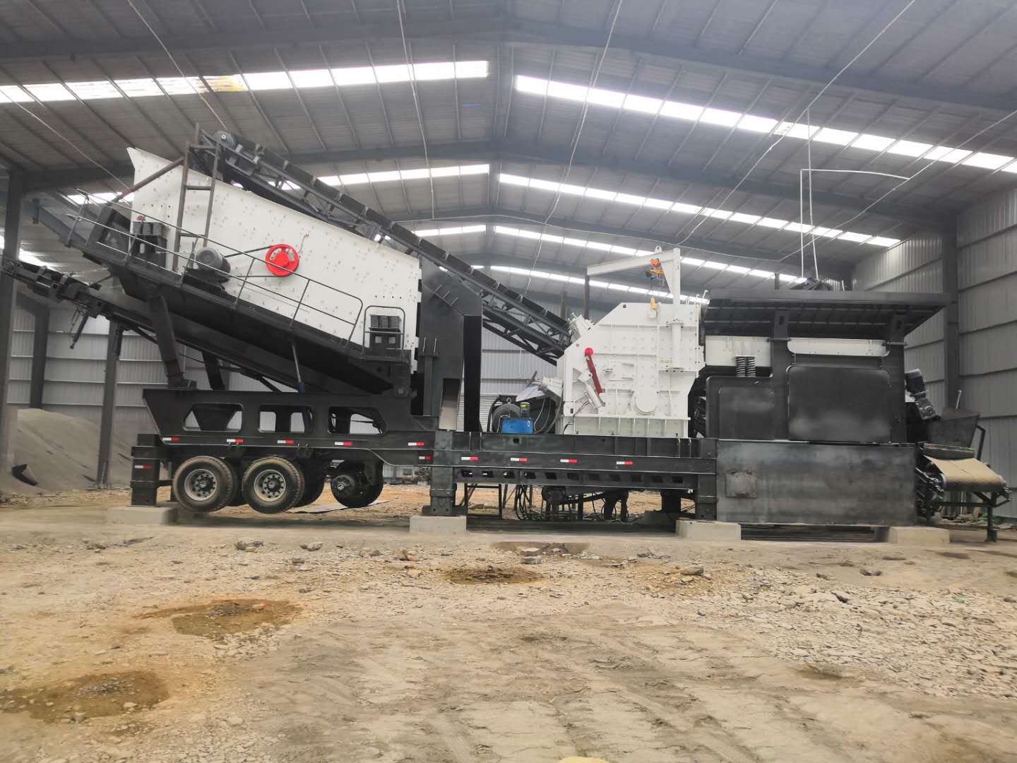 tire type mobile impact crusher plant