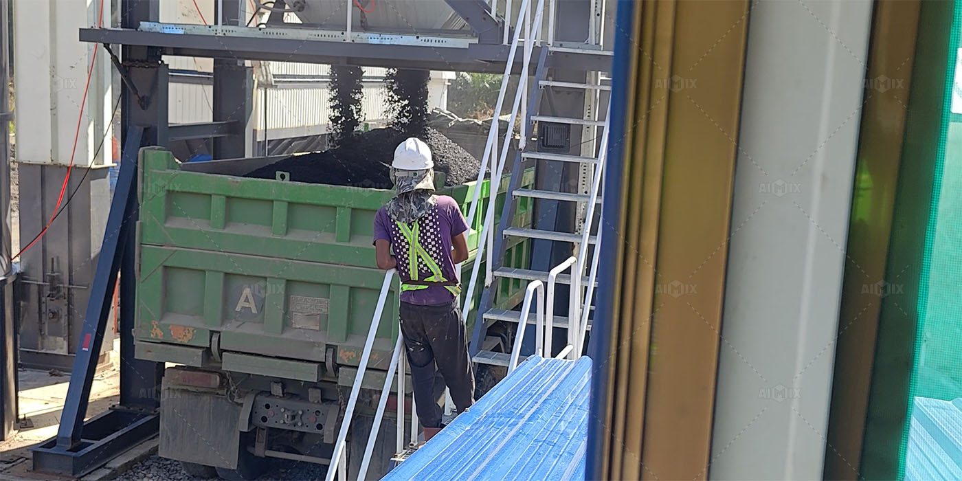 asphalt aggregates production delivery by the truck in Malaysia